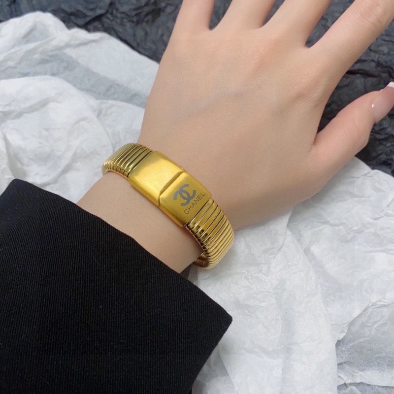 Ch**el bracelets